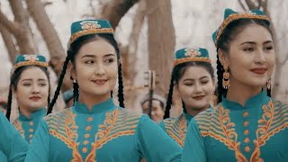 Uyghur folk song  Mitiz Meshrep English Subtitles [upl. by Ennove]