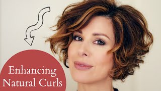 HOW TO STYLE LAYERED SHORT NATURAL CURLY HAIR  Dominique Sachse [upl. by Ynamreg35]